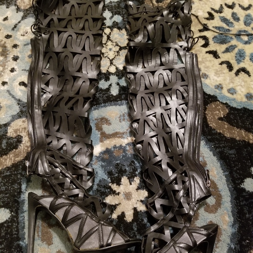 Shoes - Picture 3 of 3